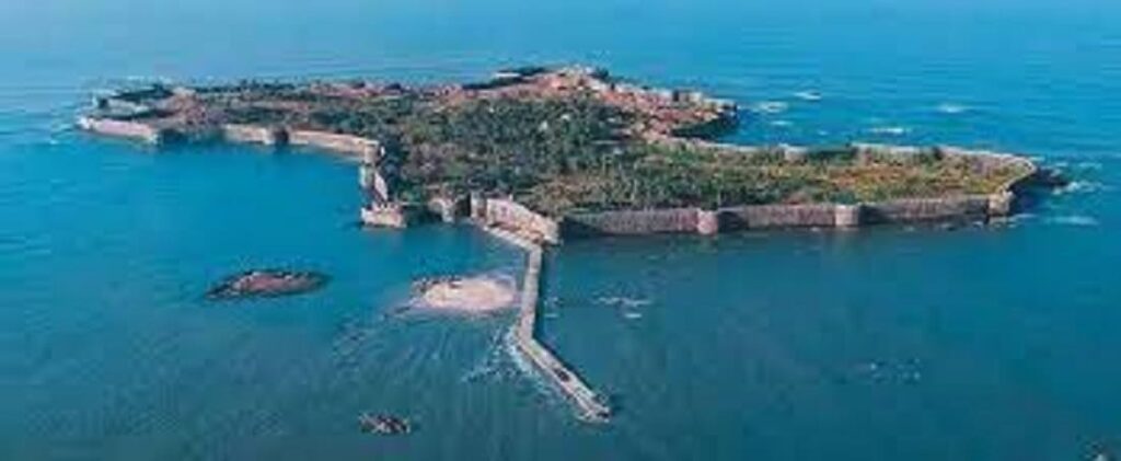 SINDHUDURG FORT INFORMATION, HISTORY, DISTANCE, TIMINGS